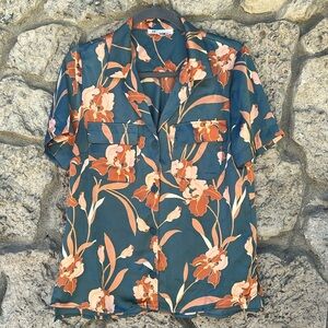 HAWAIIAN - inspired button up short sleeve shirt with orange flowers
